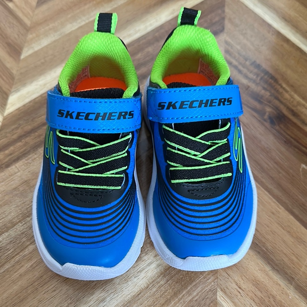 Skechers Blue and Black Sneakers Lightweight Sporty Design